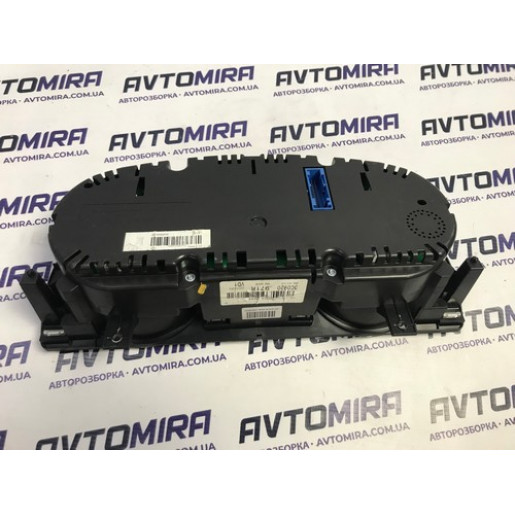 Панель приладів VW Passat B6 2.0TDI 2005-2010 3C0920971R